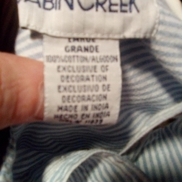 CABIN Creek Christmas ladies blue and white pin stripe blouse. Size large - Picture 7 of 7